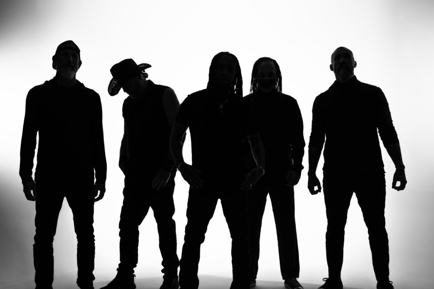 Sevendust - ONE - Out 5/1